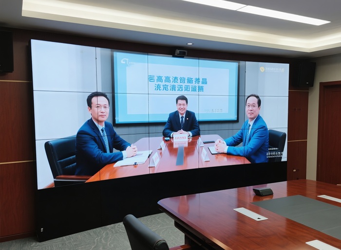 会议厅高清液晶拼接屏价格.jpg